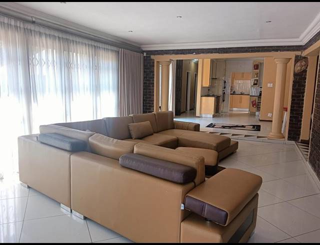 4 BEDROOM HOUSE FOR SALE IN SUNWARD PARK